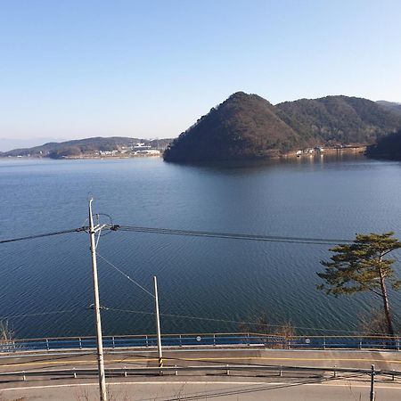Lahoya Pension ชุนชอน ภายนอก รูปภาพ