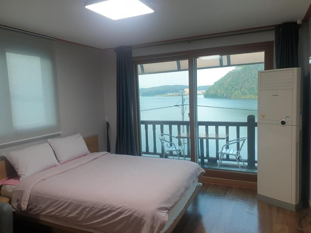 Lahoya Pension ชุนชอน ภายนอก รูปภาพ