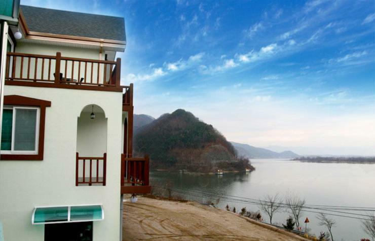 Lahoya Pension ชุนชอน ภายนอก รูปภาพ